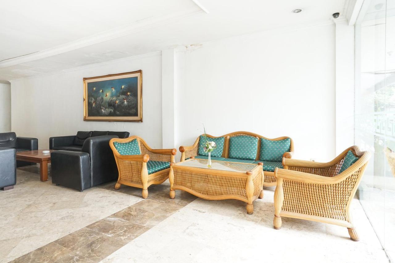 Homestay 3 Surabaya Exterior foto